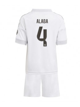 Billige Real Madrid David Alaba #4 Hjemmedraktsett Barn 2025-26 Kortermet (+ Korte bukser)